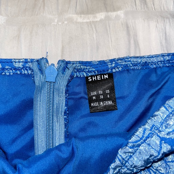 Blue floral dress. Good quality shein - Picture 3 of 4